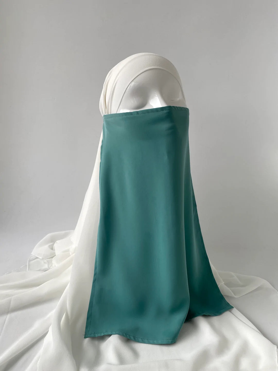 Half Niqab